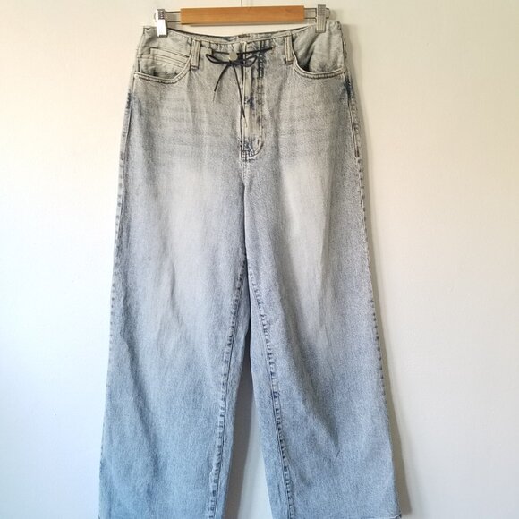 Habitual High Waisted Wide Leg Light Washed Denim Size 28 - Picture 3 of 11